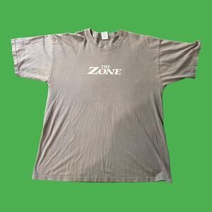 Gildan activewear the zone tee